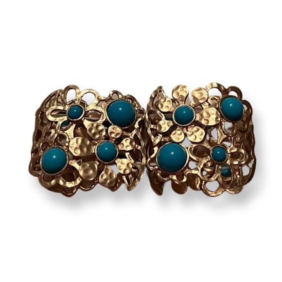 NEW Turquoise Flower Gold Tone Stretch Bracelet - Picture 3 of 3